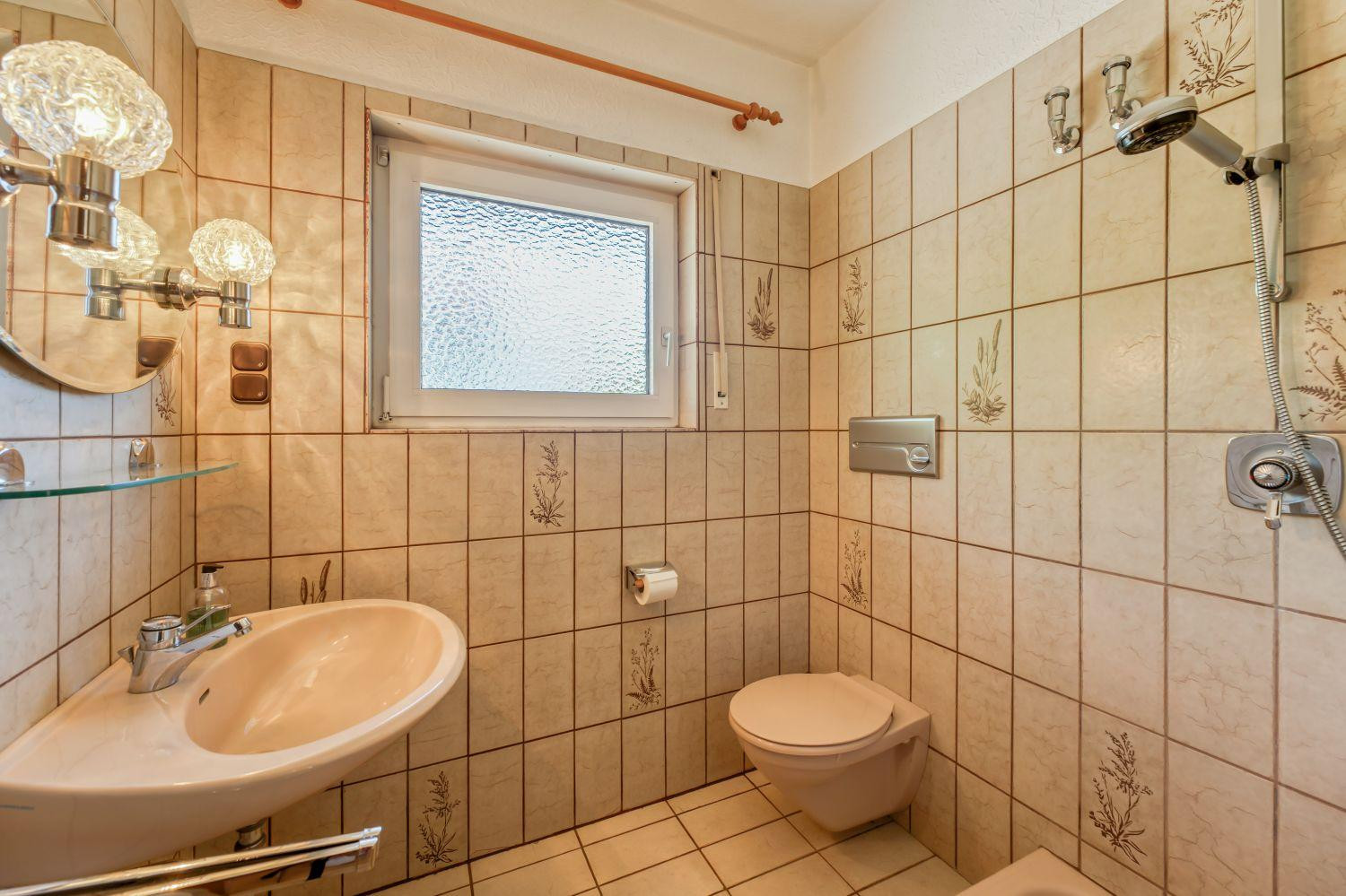 Mehrfamilienhaus mit zwei Wohneinheiten in Lübeck von privat - großzügig, flexibel, besonders – 23560 Lübeck(Schiereichenkoppel) – Vorschaubild 15