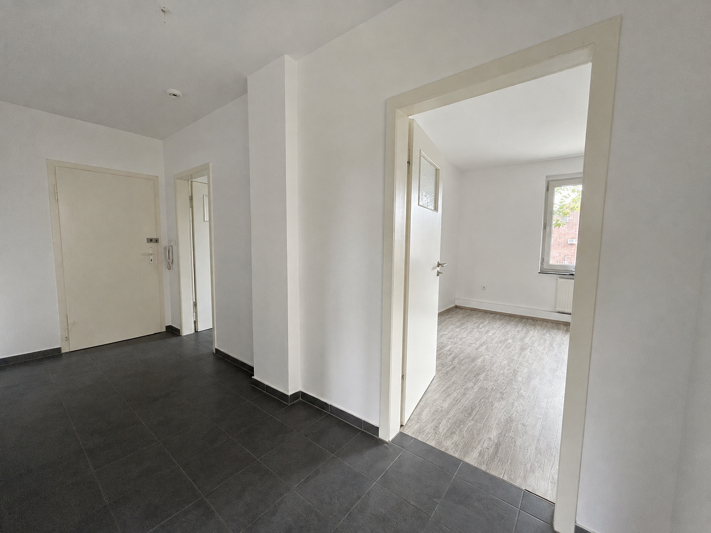 Helle 2-Zimmer-Wohnung mit Tageslichtbad in ruhiger Lage von Oberhausen – Hagenstr. 65, 46149 Oberhausen(Buschhausen) – Vorschaubild 3