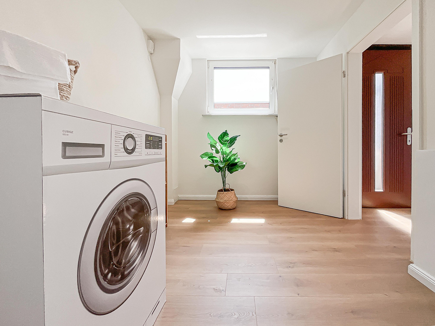 Wohnen mit Freiraum – charmantes Reihenhaus in Hamburg-Schnelsen – 22457 Hamburg(Schnelsen) – Vorschaubild 4