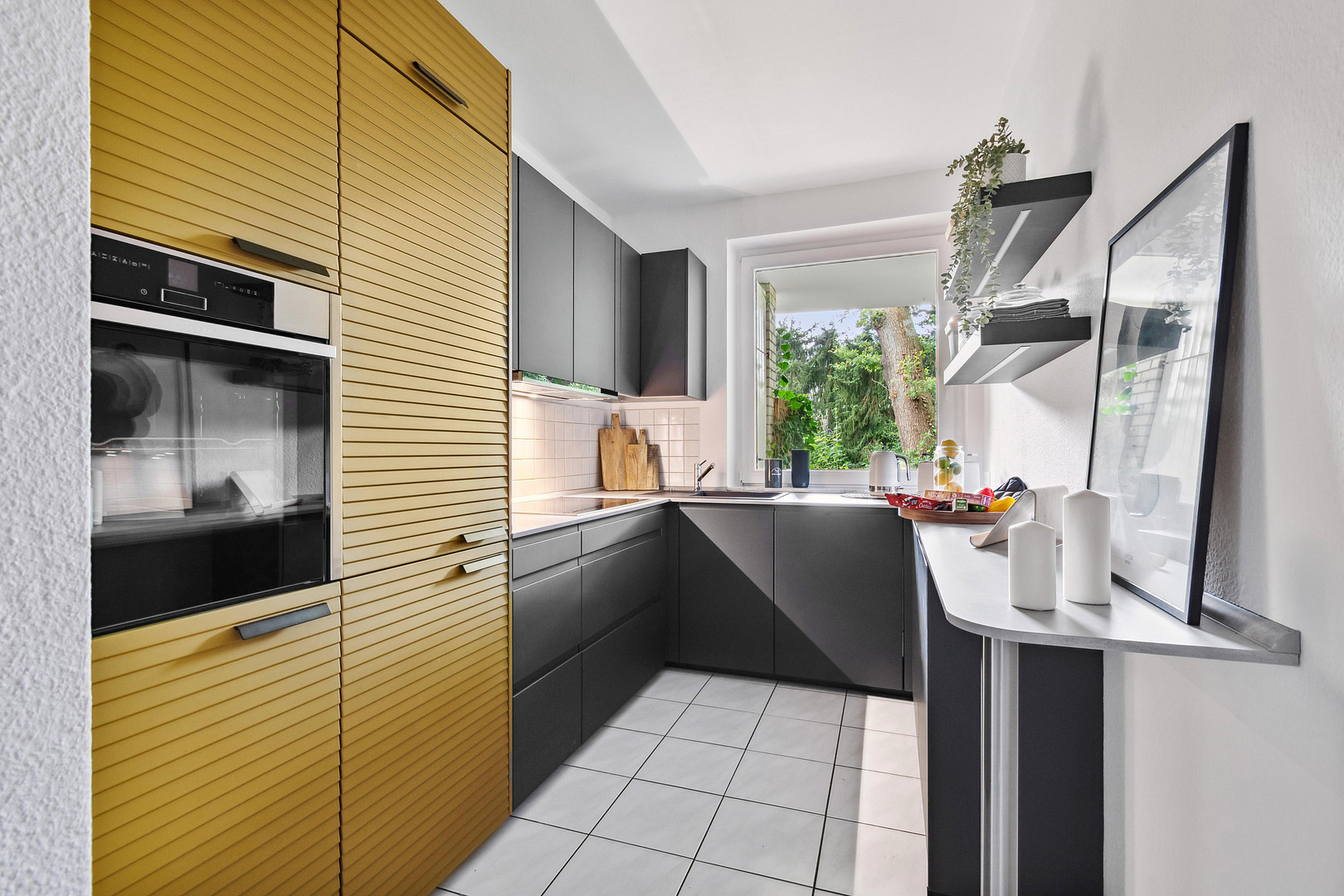 Maisonette-Gartenwohnung Blankenese – 50 m zum Elbstrand, Garten & Garage, 92+70 m² – Falkentaler Weg 3a, 22587 Hamburg(Blankenese) – Vorschaubild 3