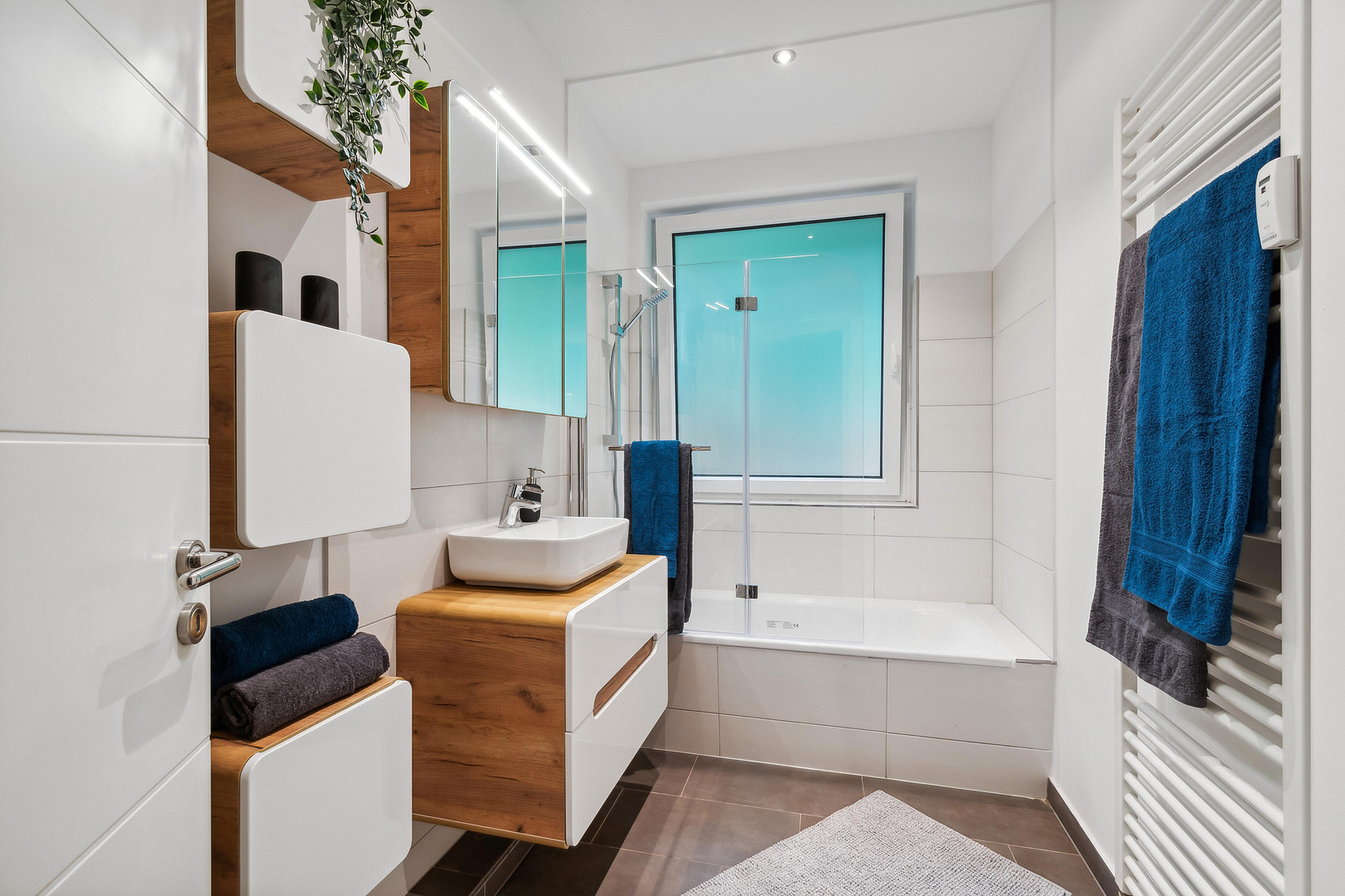 Maisonette-Gartenwohnung Blankenese – 50 m zum Elbstrand, Garten & Garage, 92+70 m² – Falkentaler Weg 3a, 22587 Hamburg(Blankenese) – Vorschaubild 7
