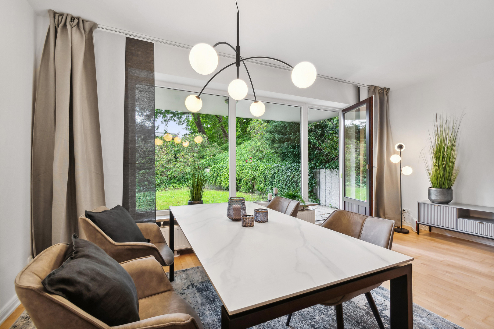 Maisonette-Gartenwohnung Blankenese – 50 m zum Elbstrand, Garten & Garage, 92+70 m² – Falkentaler Weg 3a, 22587 Hamburg(Blankenese) – Vorschaubild 9