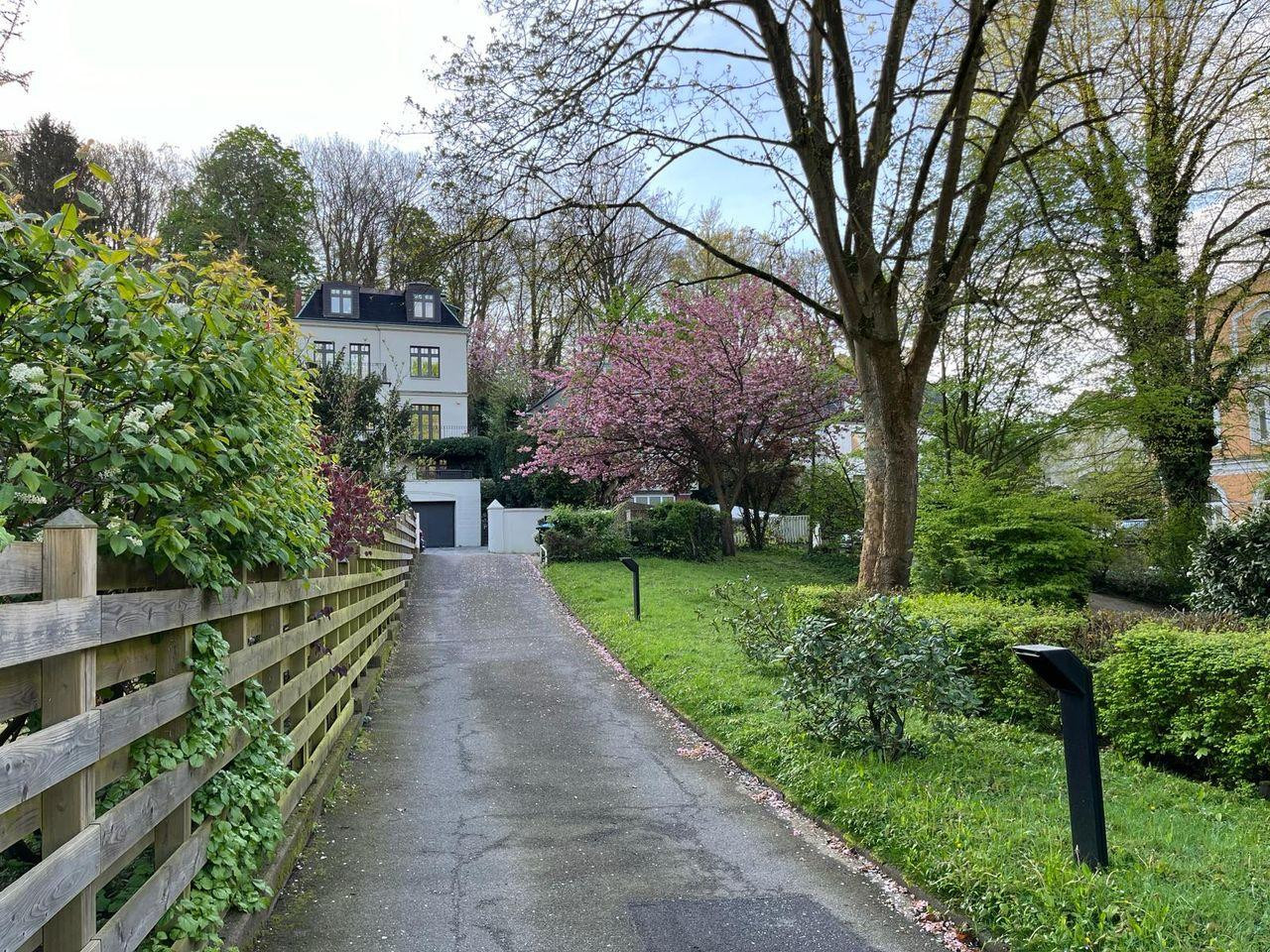 Maisonette-Gartenwohnung Blankenese – 50 m zum Elbstrand, Garten & Garage, 92+70 m² – Falkentaler Weg 3a, 22587 Hamburg(Blankenese) – Vorschaubild 17