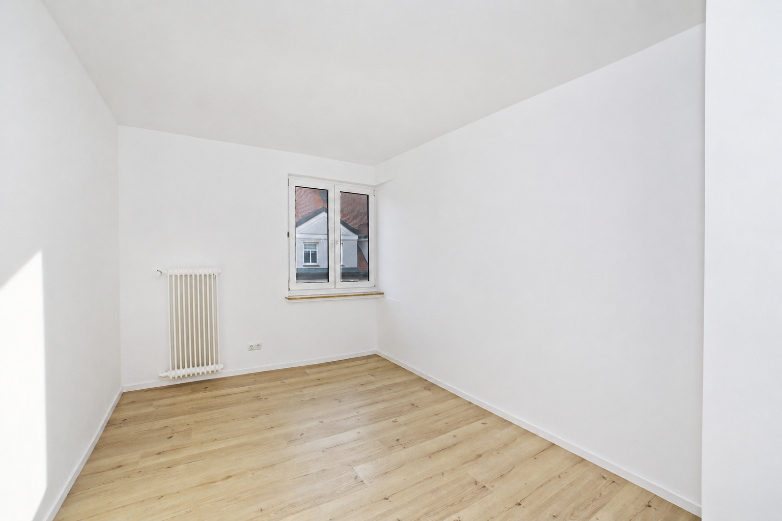 Provisionsfrei am Hohenzollernplatz: Helle, geräumige 3-Zimmer-Wohnung mit flexiblem Grundriss – 80796 München(Schwabing) – Vorschaubild 6