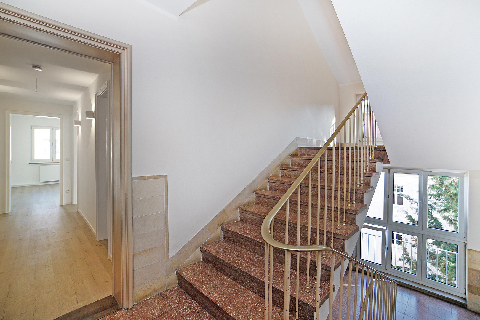 Provisionsfrei am Hohenzollernplatz: Helle, geräumige 3-Zimmer-Wohnung mit flexiblem Grundriss – 80796 München(Schwabing) – Vorschaubild 9