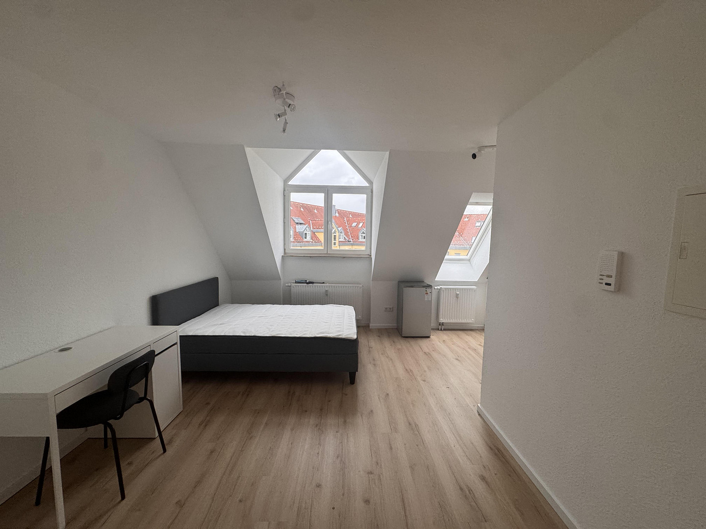 Tolle Möblierte 1-Zimmer Wohnung in Fürth – Herrnstr., 90763 Fürth – Vorschaubild 2