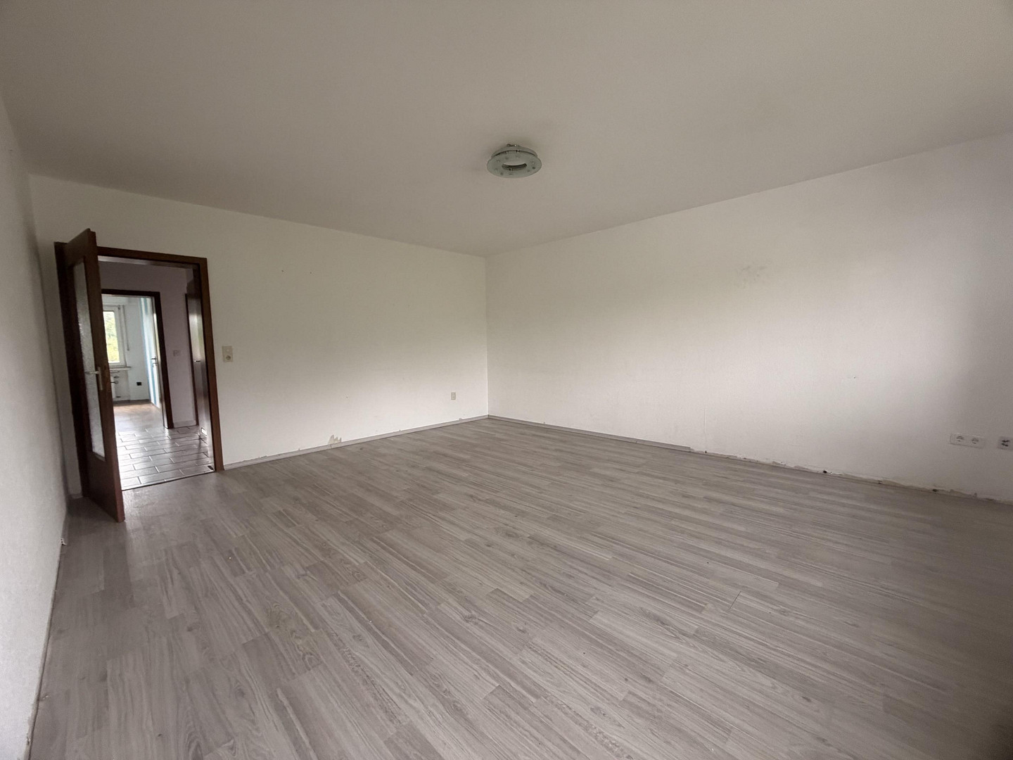 3 Zimmerwohnung mit KDB in Bochum-Nord/ Wohnberechtigungsschein erforderlich – 44805 Bochum(Gerthe) – Vorschaubild 3