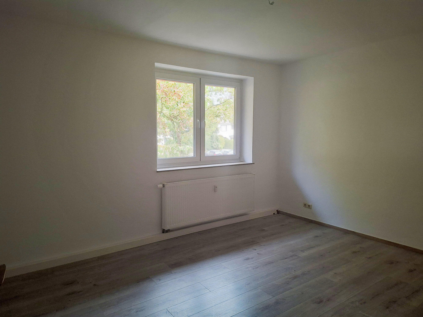 Sonniges Wohnglück mit Parkett, Balkon & frisch saniertem Wannenbad in Essen-Haarzopf – Hatzper Str. 125, 45149 Essen(Haarzopf) – Vorschaubild 8