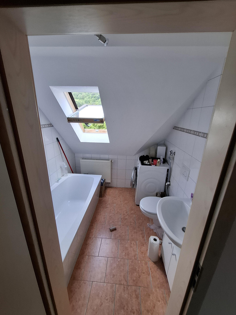 Lichtdurchflutete Dachgeschoss Wohnung | 2 Zimmer, Küche, Hochbett & Badewanne | Haustiere "Ja" – Prüssingstraße 17, 7745 Jena – Vorschaubild 6
