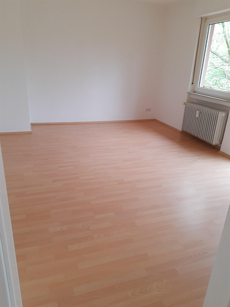 Schöne 2-Zimmerwohnung mit Balkon,Dusche,Stellplatz, neu zu vermieten – 66482 Zweibrücken – Vorschaubild 3