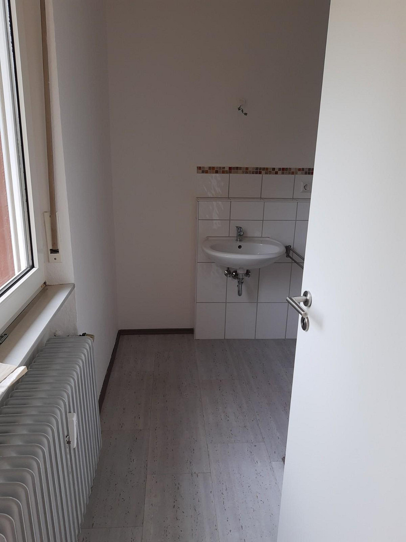 Schöne 2-Zimmerwohnung mit Balkon,Dusche,Stellplatz, neu zu vermieten – 66482 Zweibrücken – Vorschaubild 18