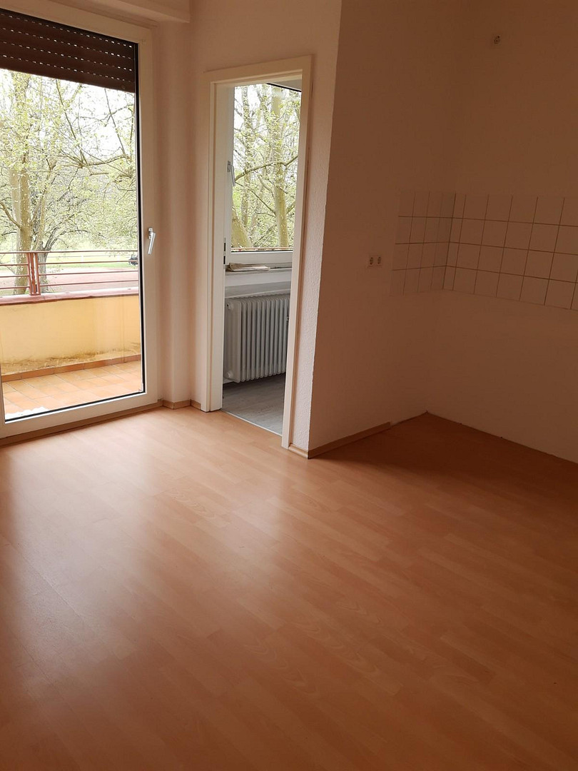 Schöne 2-Zimmerwohnung mit Balkon,Dusche,Stellplatz, neu zu vermieten – 66482 Zweibrücken – Vorschaubild 17