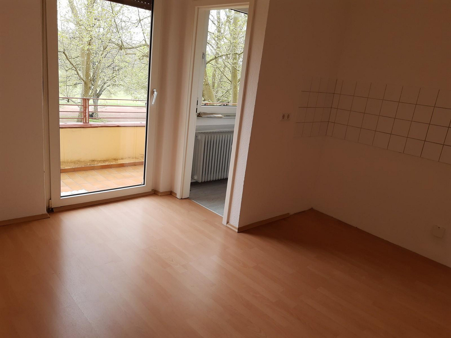 Schöne 2-Zimmerwohnung mit Balkon,Dusche,Stellplatz, neu zu vermieten – 66482 Zweibrücken – Vorschaubild 14