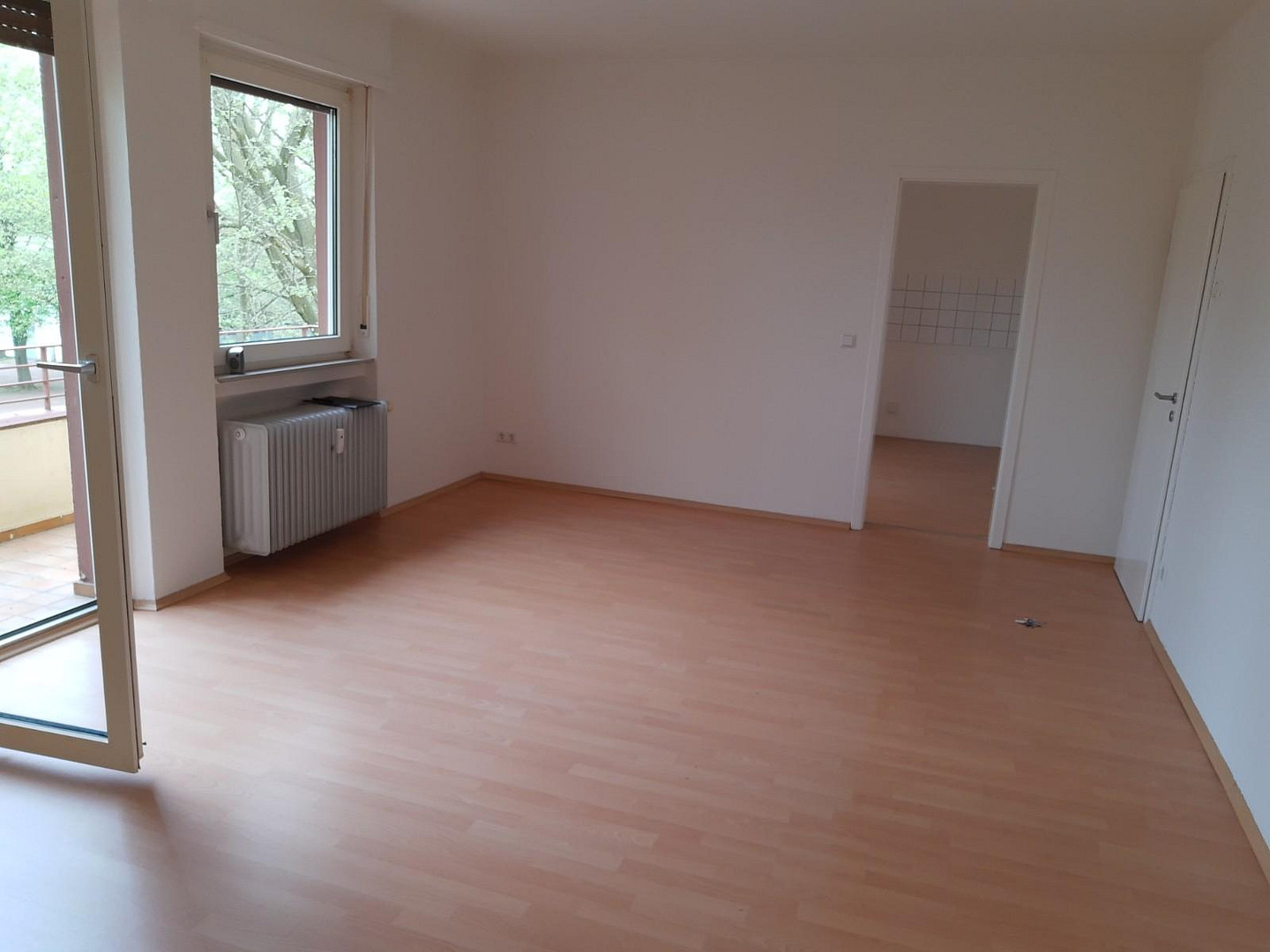 Schöne 2-Zimmerwohnung mit Balkon,Dusche,Stellplatz, neu zu vermieten – 66482 Zweibrücken – Vorschaubild 6