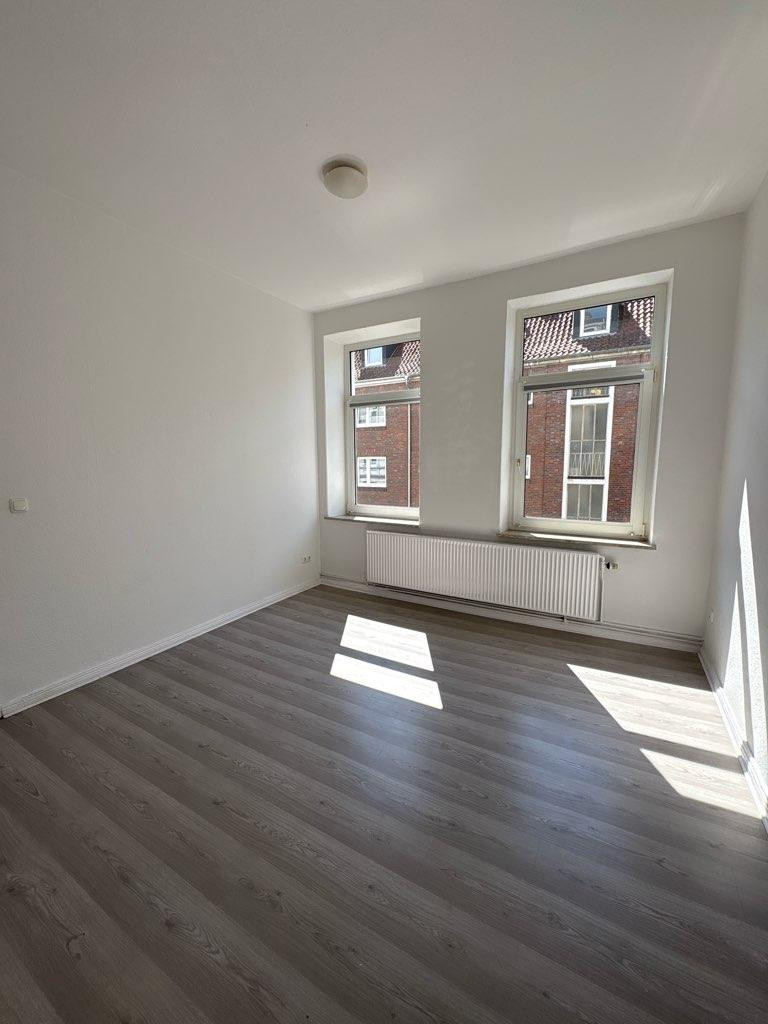 Helle 2-Zimmer-Wohnung in Wilhelmshaven – frisch renoviert – 26384 Wilhelmshaven – Vorschaubild 4