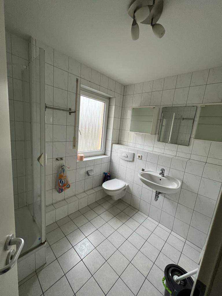 2 - Zimmerwohnung Vollmöbliert und in Stadtnähe – Danziger Straße 4b, 91052 Erlangen – Vorschaubild 9