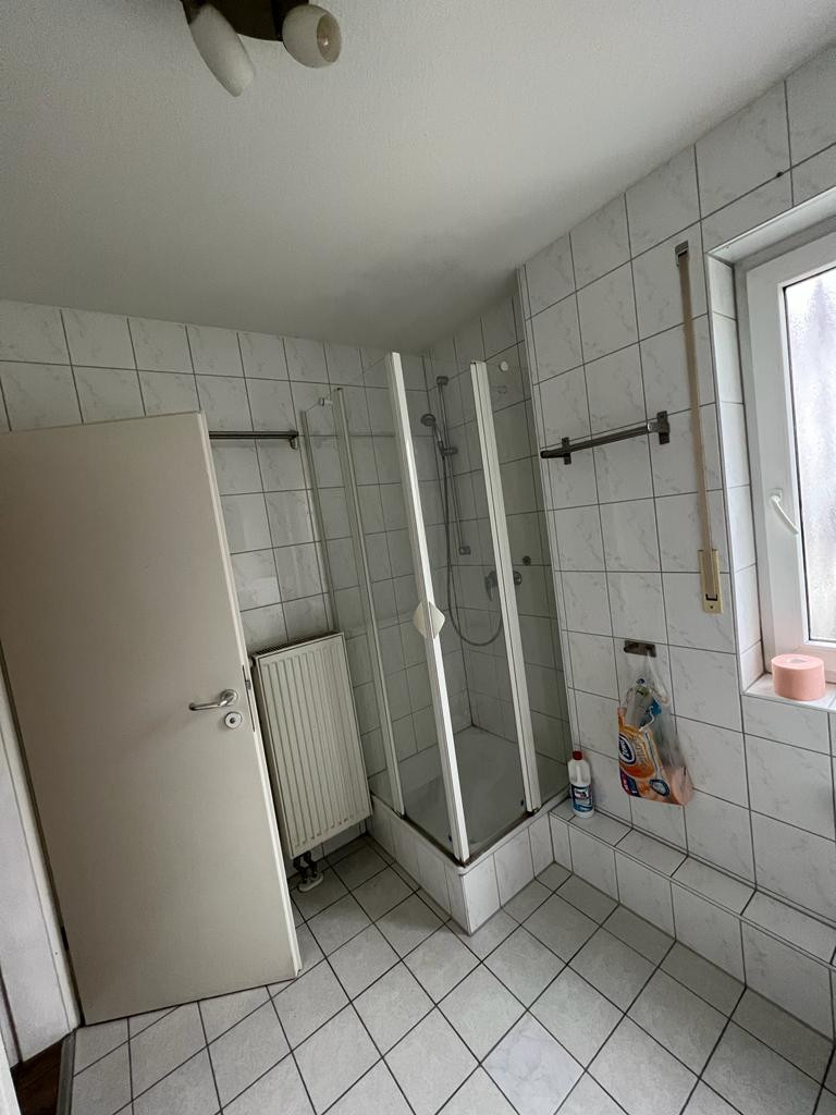 2 - Zimmerwohnung Vollmöbliert und in Stadtnähe – Danziger Straße 4b, 91052 Erlangen – Vorschaubild 10