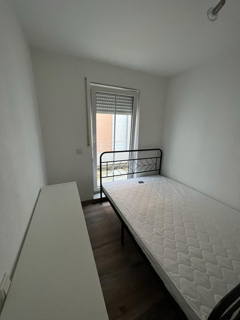 2 - Zimmerwohnung Vollmöbliert und in Stadtnähe – Danziger Straße 4b, 91052 Erlangen – Vorschaubild 7