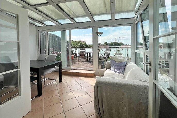 Luxuriöse, modernisierte DG-Whg. mit Wintergarten und großer Terrasse mit hoher Lebensqualität – Bandwirkerstr. 36, 22041 Hamburg(Wandsbek) – Vorschaubild 4
