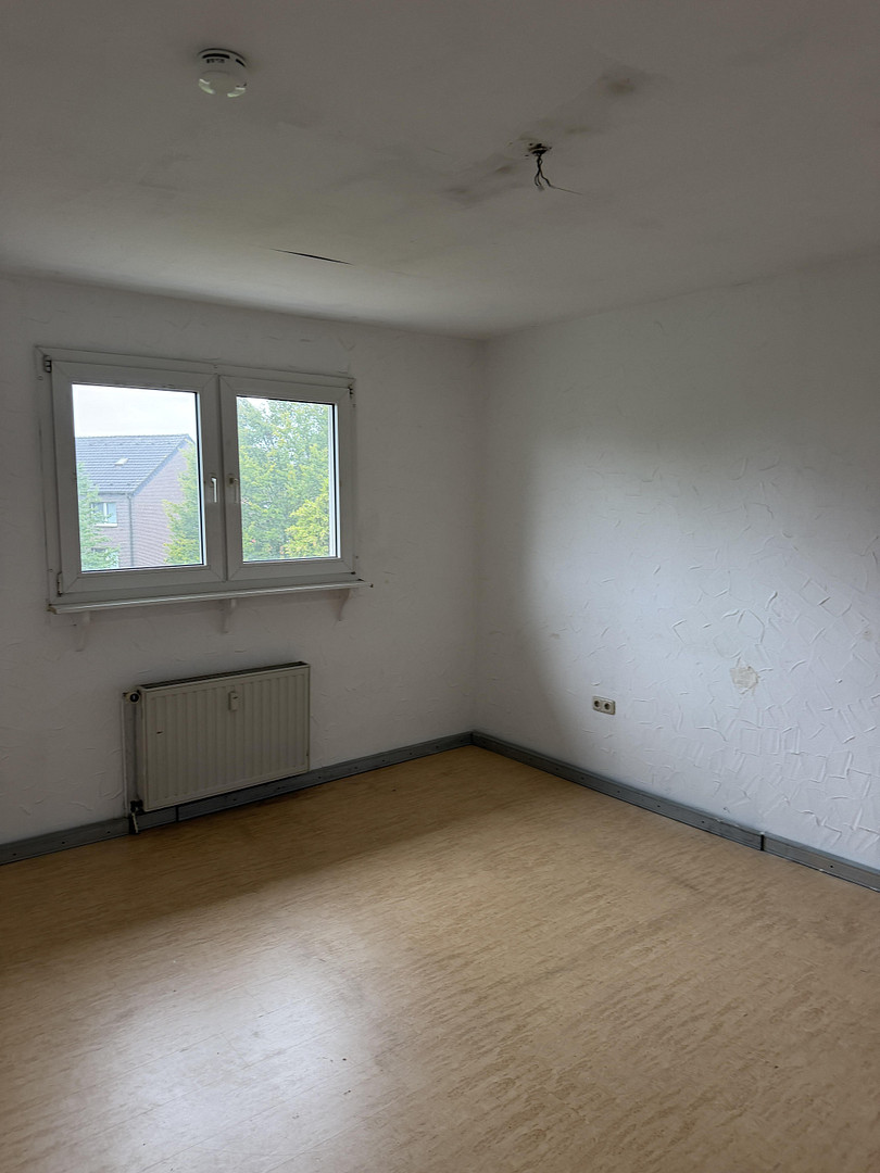 Ruhige 3,5-Zimmer-Wohnung mitten in Oberhausen – mit viel Potenzial – Eichstr. 33-35, 46047 Oberhausen(Alt-Oberhausen) – Vorschaubild 9