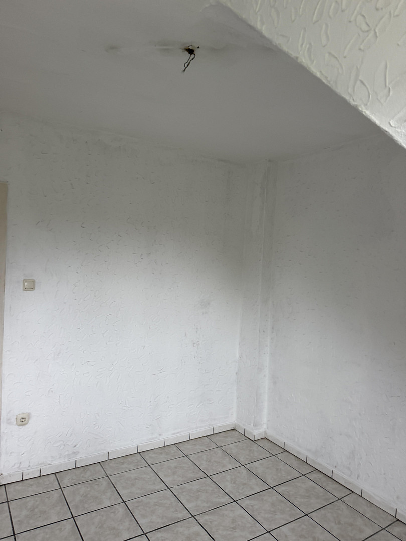 Ruhige 3,5-Zimmer-Wohnung mitten in Oberhausen – mit viel Potenzial – Eichstr. 33-35, 46047 Oberhausen(Alt-Oberhausen) – Vorschaubild 4