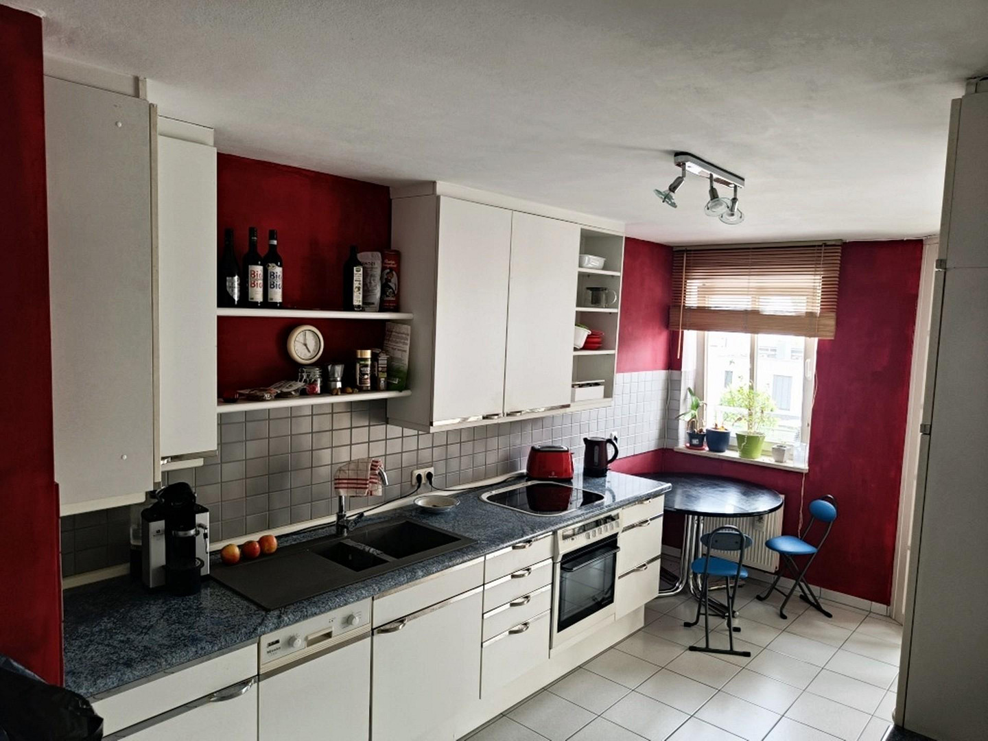 Großzügige möblierte 2‑Zimmer‑Wohnung im 2. Obergeschoss zur Miete – 99089 Erfurt(Andreasvorstadt) – Vorschaubild 2