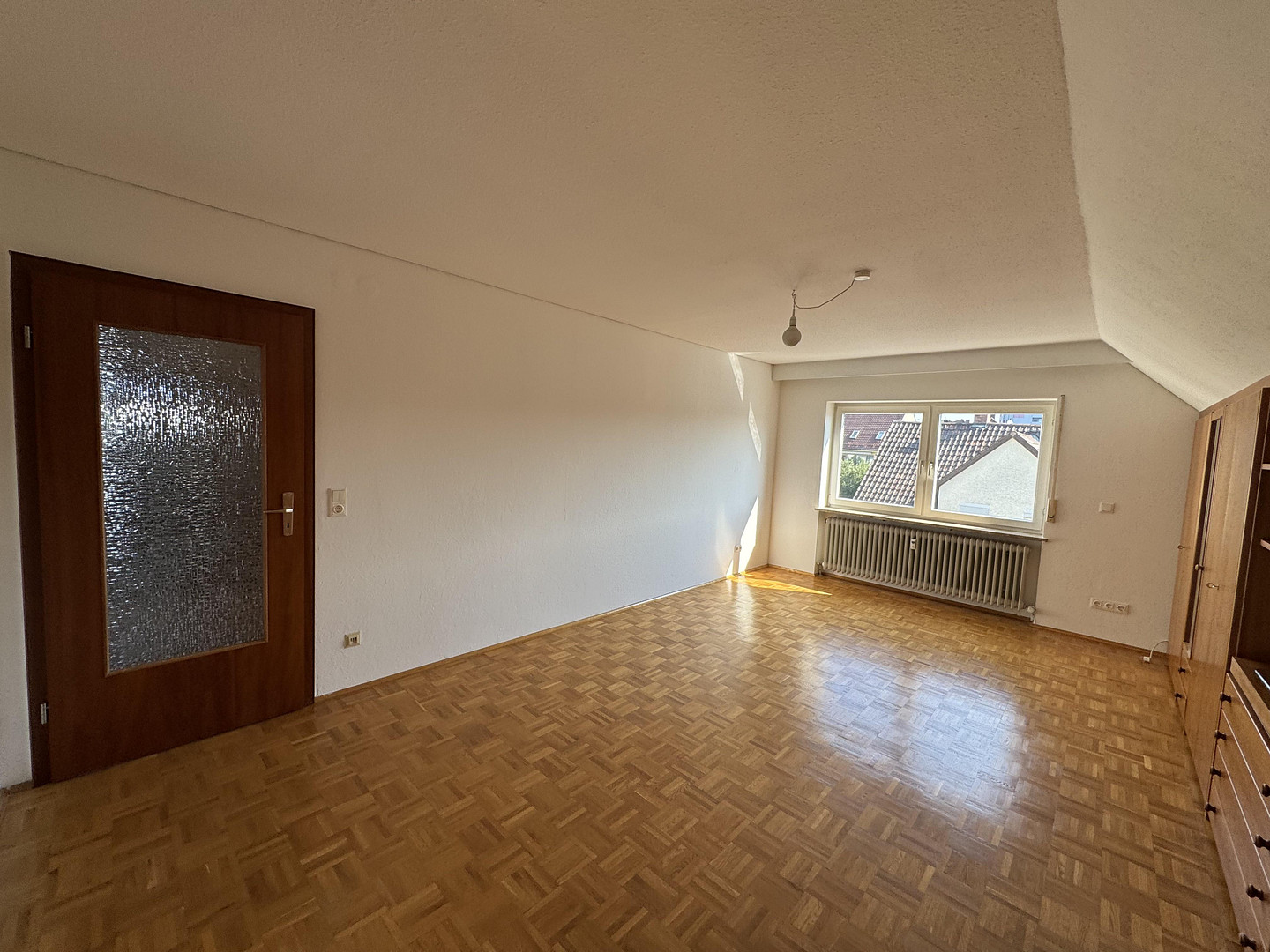 Helle, geräumige und frisch sanierte 2,5 Zimmer-Dachgeschosswohnung – Uhlandstraße 1, 92637 Weiden(Weiden in der Oberpfalz) – Vorschaubild 10