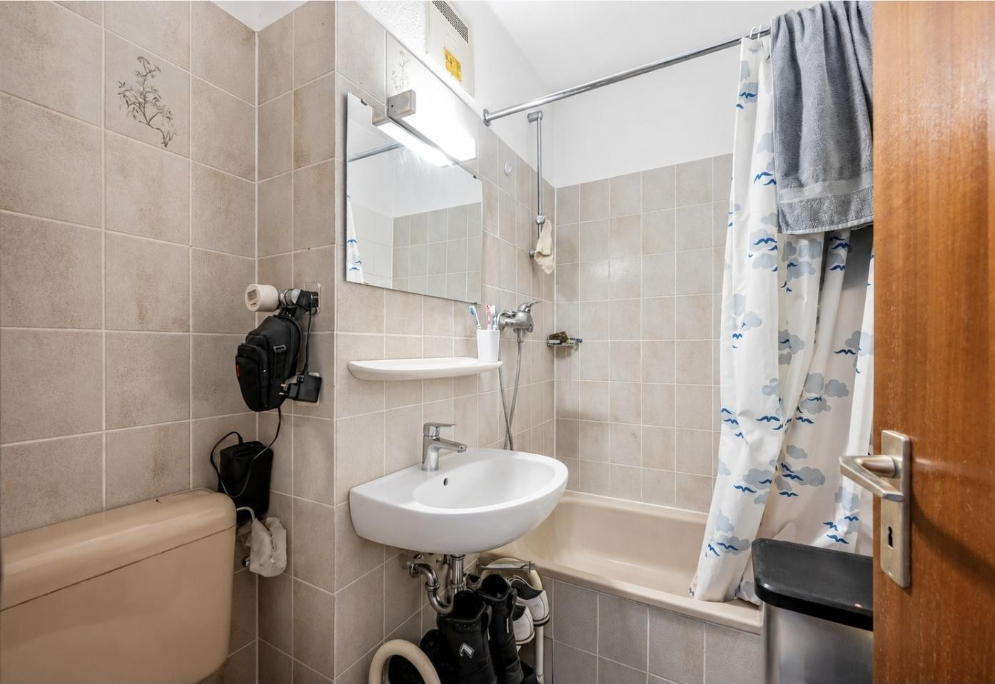 exklusive 6,2% Rendite, helle Wohg.+Balkon +Kellerraum + tellpl. ohne Makler, sichere Mieteinnahmen – 55122 Mainz – Vorschaubild 3