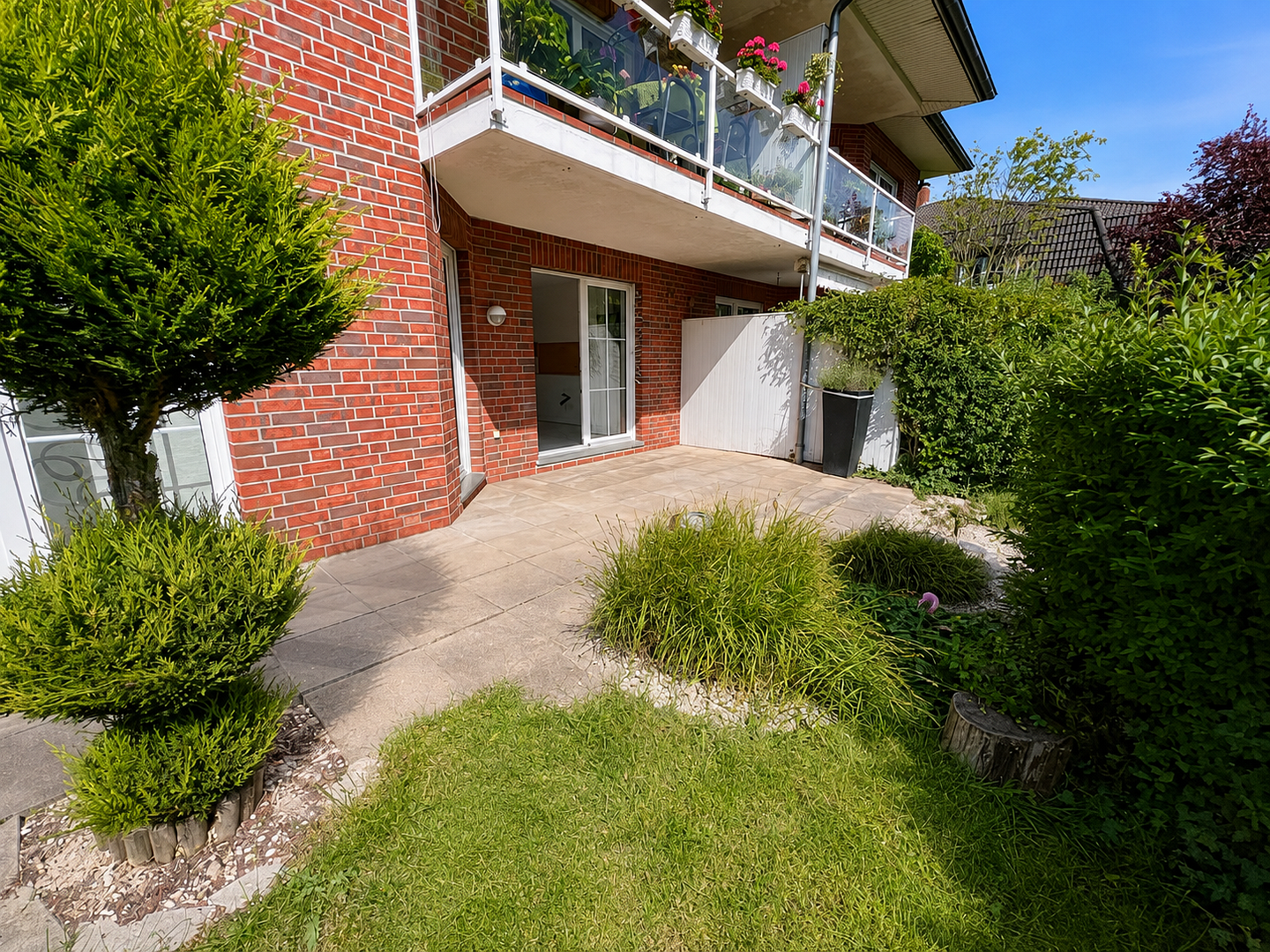 Helle 4-Zimmer-Erdgeschosswohnung mit Terrasse und Stellplatz in zentraler Lage von Diepholz – 49356 Diepholz – Vorschaubild 2