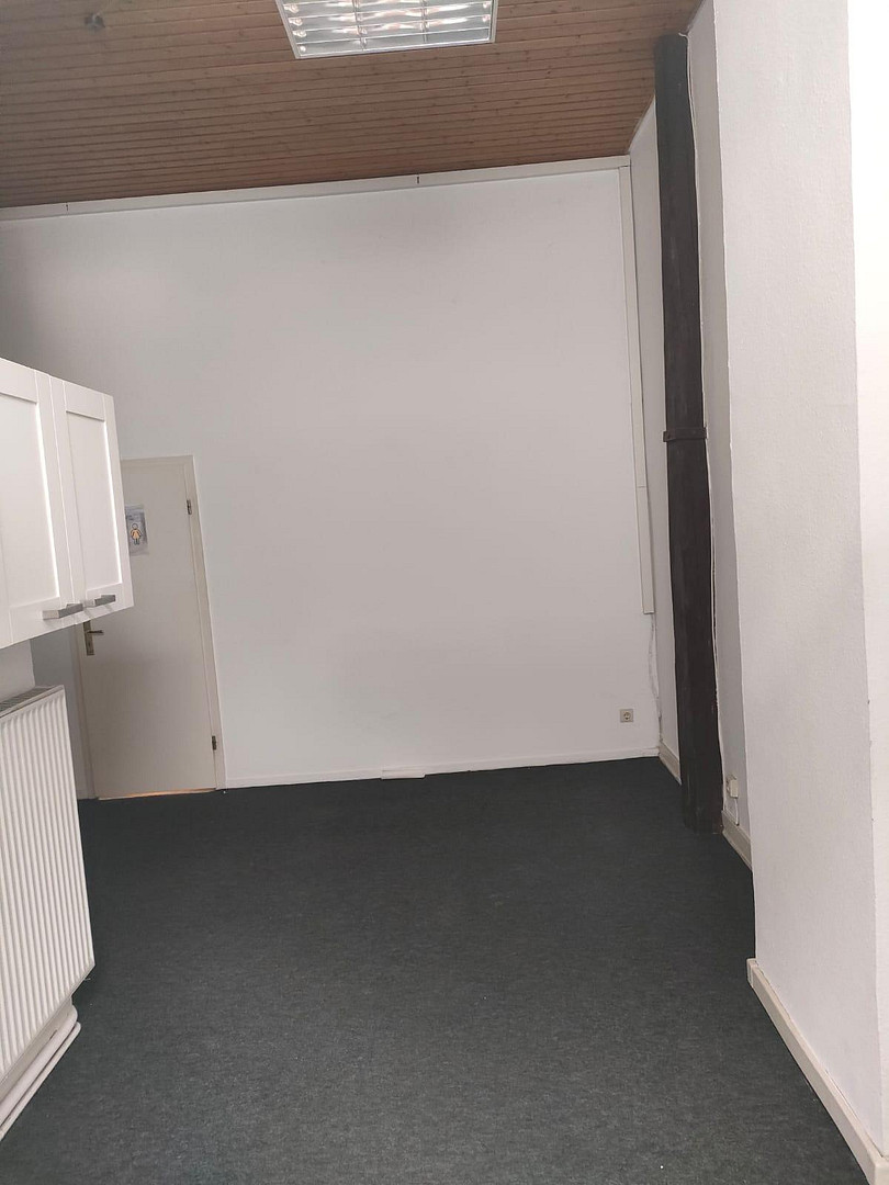 Große 5 Zimmerwohnung auf 2 Etagen in Osnabrücker Innenstadt (Wüste) ab 01.09.2026 – Martinistr.3, 49080 Osnabrück – Vorschaubild 4