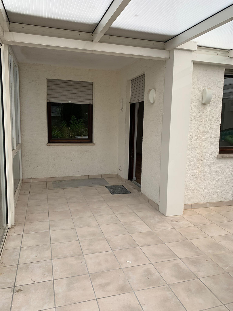 Stilvoll sanierte 3-Zimmer-Wohnung mit überdachter Terrasse – 63263 Neu-Isenburg – Vorschaubild 8
