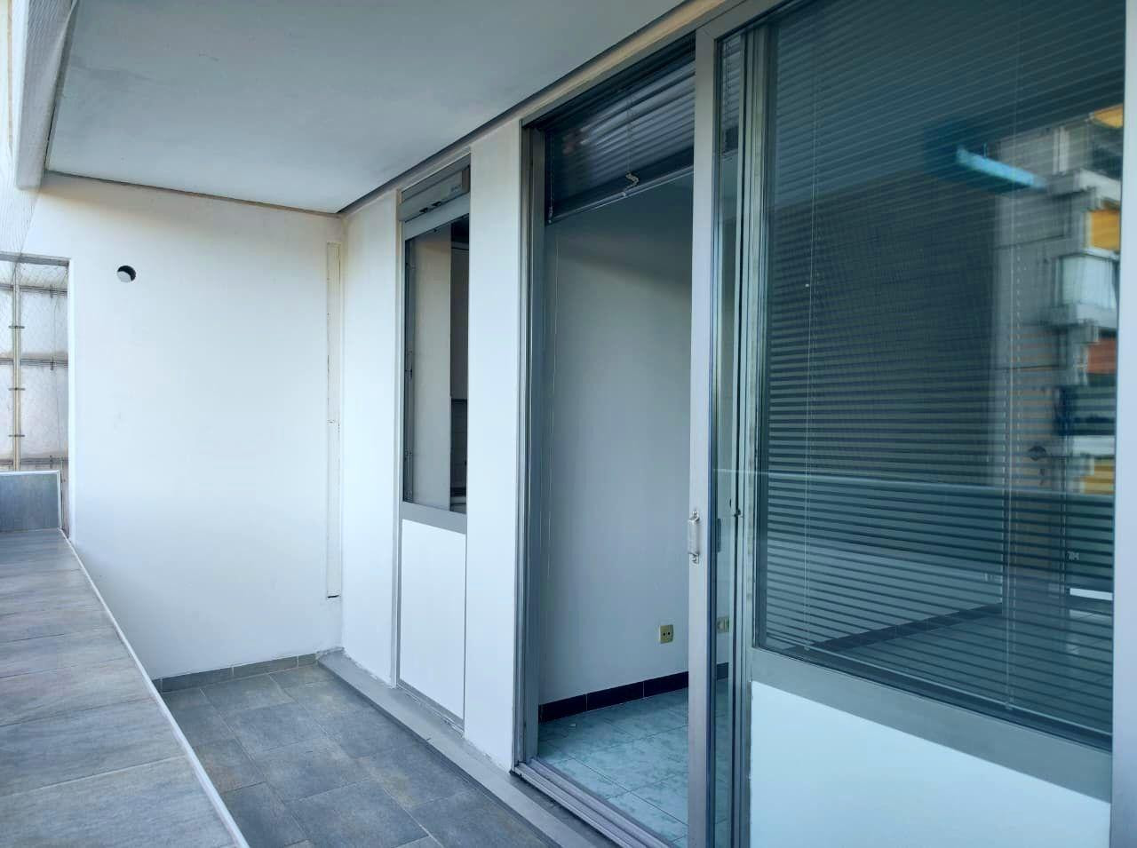 von Privat – Helle 2-Zimmerwohnung mit großer, wettergeschützter Südwestloggia – München-Bogenhausen – Fritz-Meyer-Weg 55, 81925 München(Oberföhring) – Vorschaubild 16