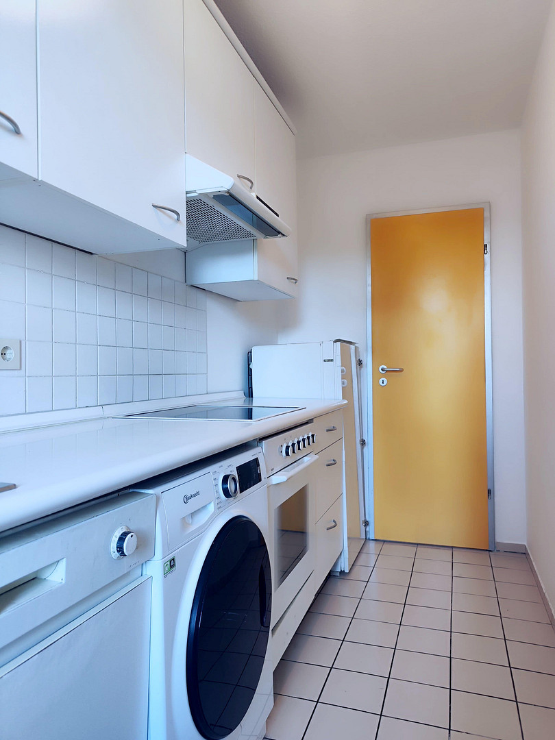 von Privat – Helle 2-Zimmerwohnung mit großer, wettergeschützter Südwestloggia – München-Bogenhausen – Fritz-Meyer-Weg 55, 81925 München(Oberföhring) – Vorschaubild 10