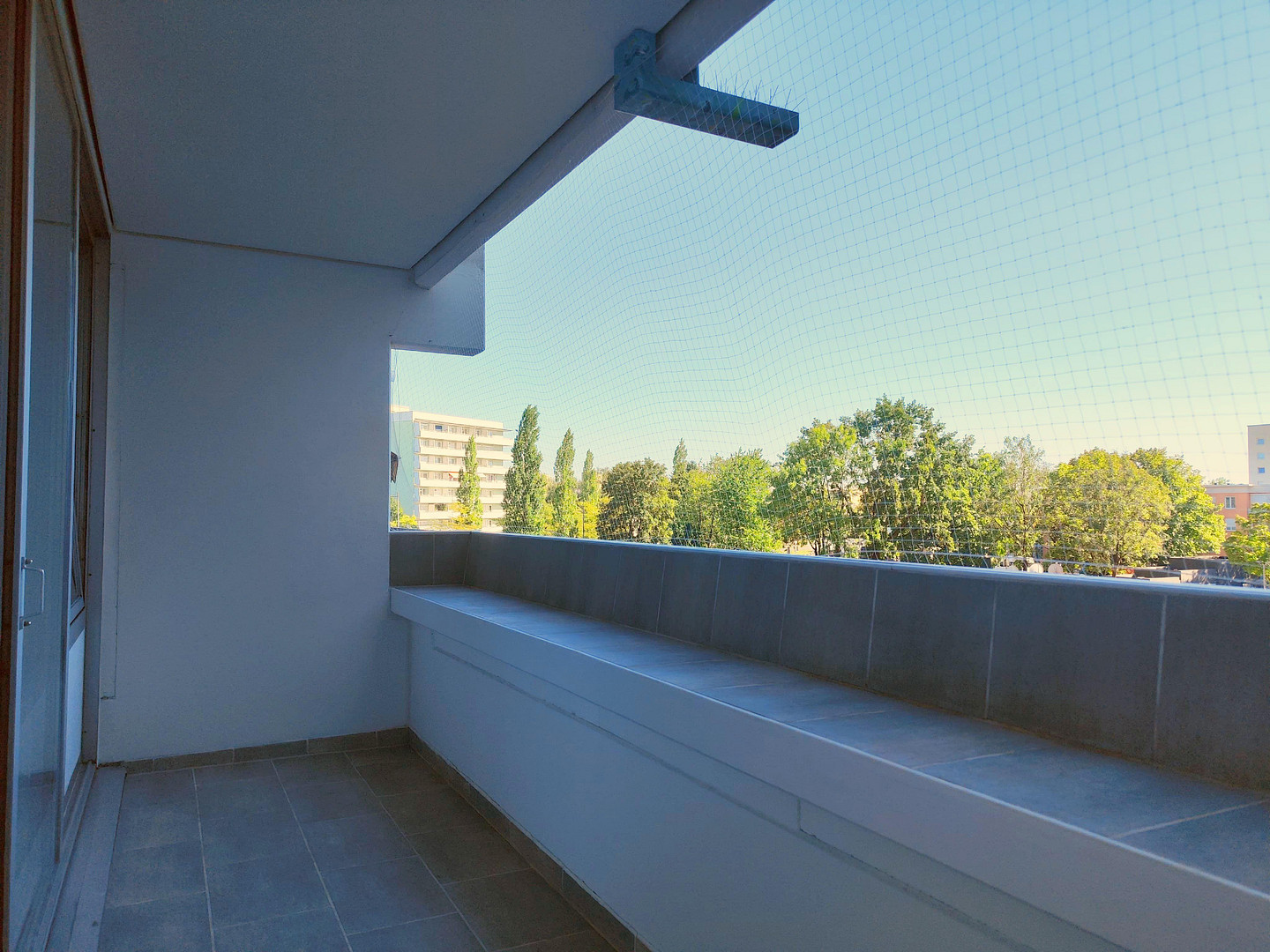 von Privat – Helle 2-Zimmerwohnung mit großer, wettergeschützter Südwestloggia – München-Bogenhausen – Fritz-Meyer-Weg 55, 81925 München(Oberföhring) – Vorschaubild 15