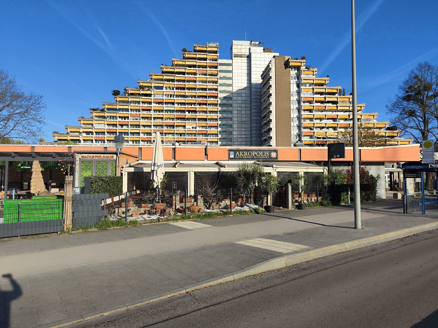 von Privat – Helle 2-Zimmerwohnung mit großer, wettergeschützter Südwestloggia – München-Bogenhausen – Fritz-Meyer-Weg 55, 81925 München(Oberföhring) – Vorschaubild 20