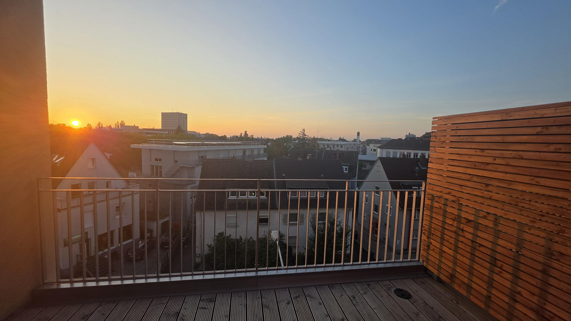 3-Zimmer-Neubauwohnung mit Balkon & Weitblick über Darmstadt – EBK, Parkett & TG – Eschollbrücker Str. 10, 64283 Darmstadt – Vorschaubild 3