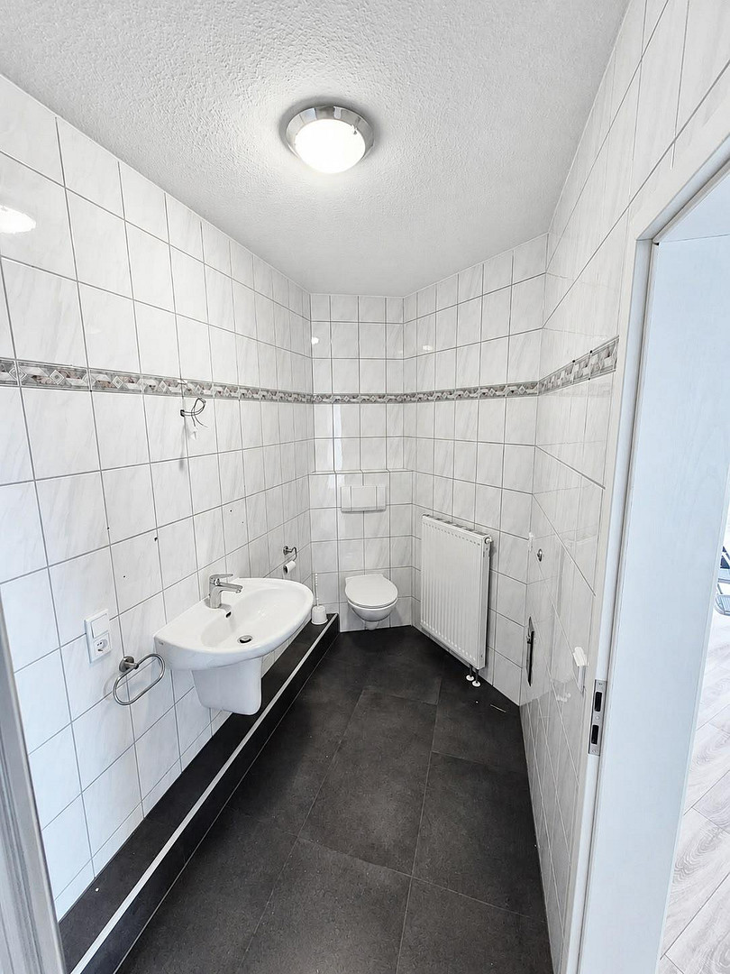 Erstbezug nach Sanierung: helle 3-Zimmer Wohnung – 33649 Bielefeld – Vorschaubild 8
