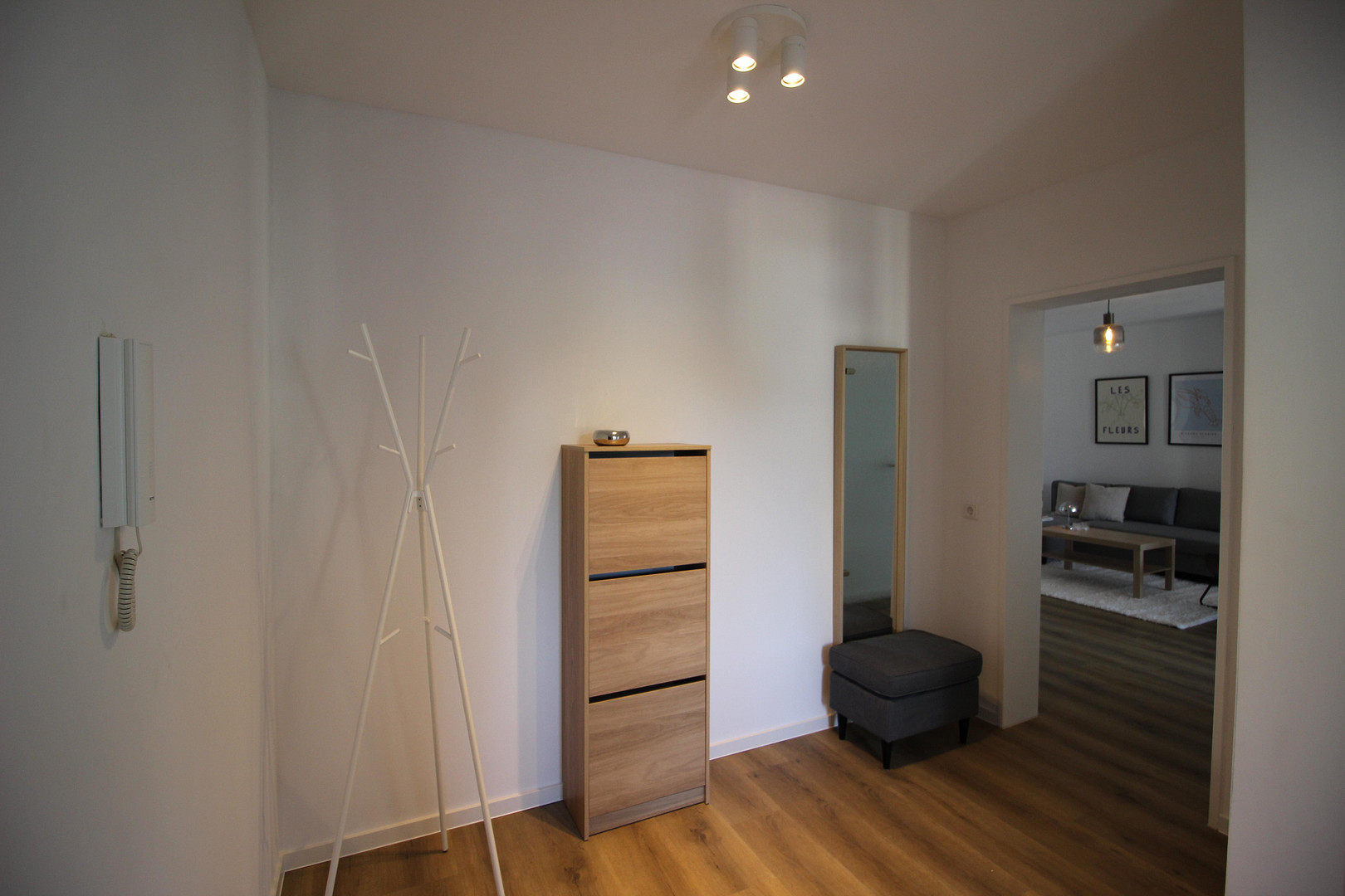 Erstbezug nach Sanierung – 2-Zimmer-Wohnung mit Südbalkon – Sportplatzstraße, 51147 Köln(Wahnheide) – Vorschaubild 11