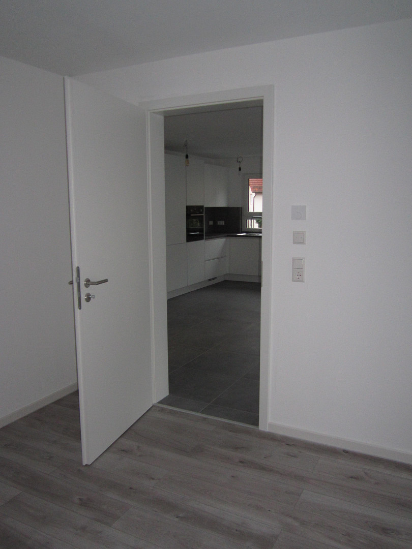 Neubau 2,5-Zimmer-Wohnung 2. OG in Herrenberg mit Küche, Garage, Wallbox, gehobene Ausstattung – 71083 Herrenberg(Mönchberg) – Vorschaubild 13