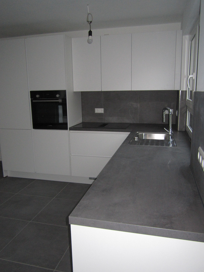 Neubau 2,5-Zimmer-Wohnung 2. OG in Herrenberg mit Küche, Garage, Wallbox, gehobene Ausstattung – 71083 Herrenberg(Mönchberg) – Vorschaubild 6