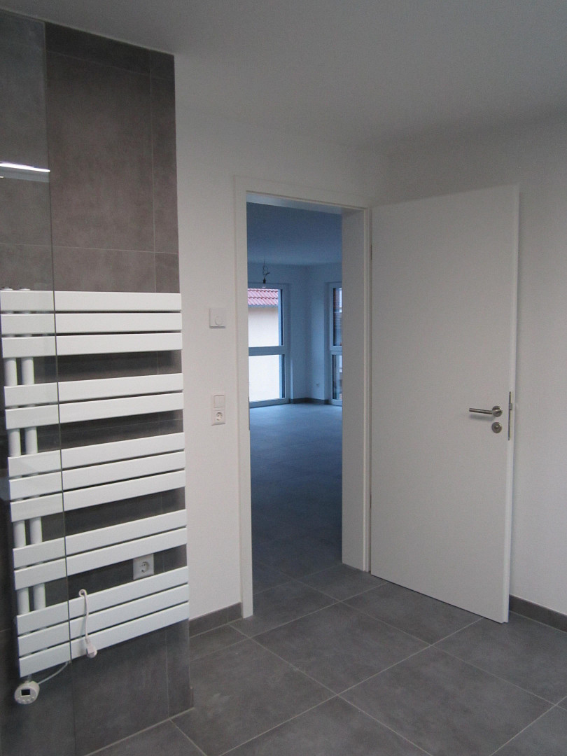 Neubau 2,5-Zimmer-Wohnung 2. OG in Herrenberg mit Küche, Garage, Wallbox, gehobene Ausstattung – 71083 Herrenberg(Mönchberg) – Vorschaubild 22