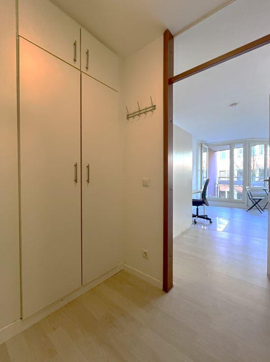 Möblierte 1-Zimmerwohnung mitten in der City mit Stellplatz! – Zähringerstraße 47, 76133 Karlsruhe(Innenstadt-Ost) – Vorschaubild 4