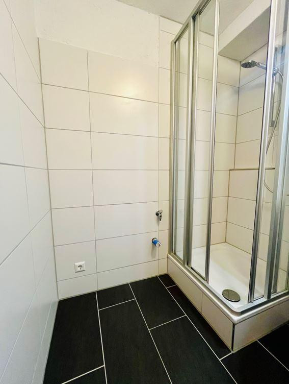 Möblierte 1-Zimmerwohnung mitten in der City mit Stellplatz! – Zähringerstraße 47, 76133 Karlsruhe(Innenstadt-Ost) – Vorschaubild 6