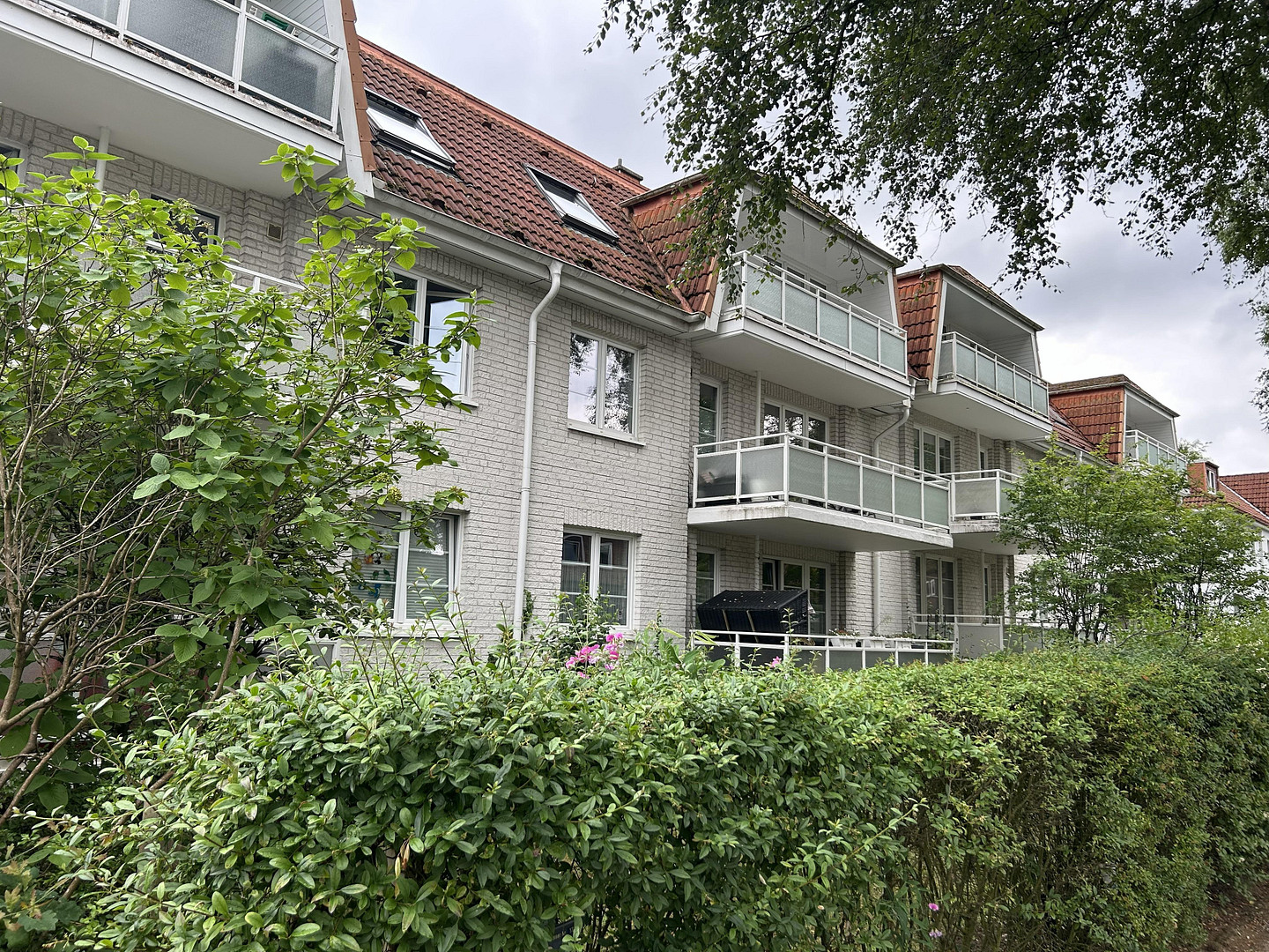 1,5-Zimmer-Eigentumswohnung mit Balkon und Tiefgaragenstellplatz in Hamburg-Wandsbek