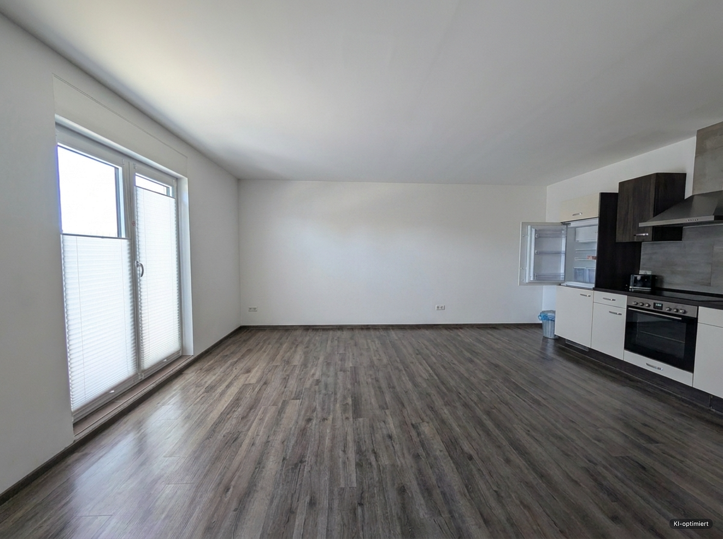 Schöne 3-Zimmer-Erdgeschosswohnung mit Terrasse und EBK – ca. 110 m² neuwertig – 16356 Ahrensfelde-Mehrow(Mehrow) – Vorschaubild 2