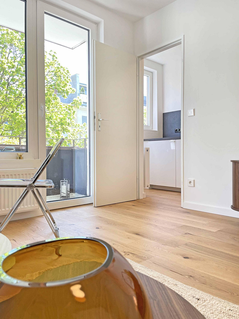 Wohnen am Ludwigkirchplatz: Erstbezug mit Balkon, provisionsfrei – Pfalzburger Straße 3, 10719 Berlin(Wilmersdorf) – Vorschaubild 2