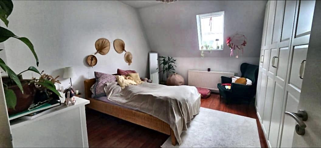 Gemütliche 2-Zimmer-DG_Wohnung inkl. EBK – zentral im beliebten Paulusviertel – Kemnastr. 17, 45657 Recklinghausen – Vorschaubild 2