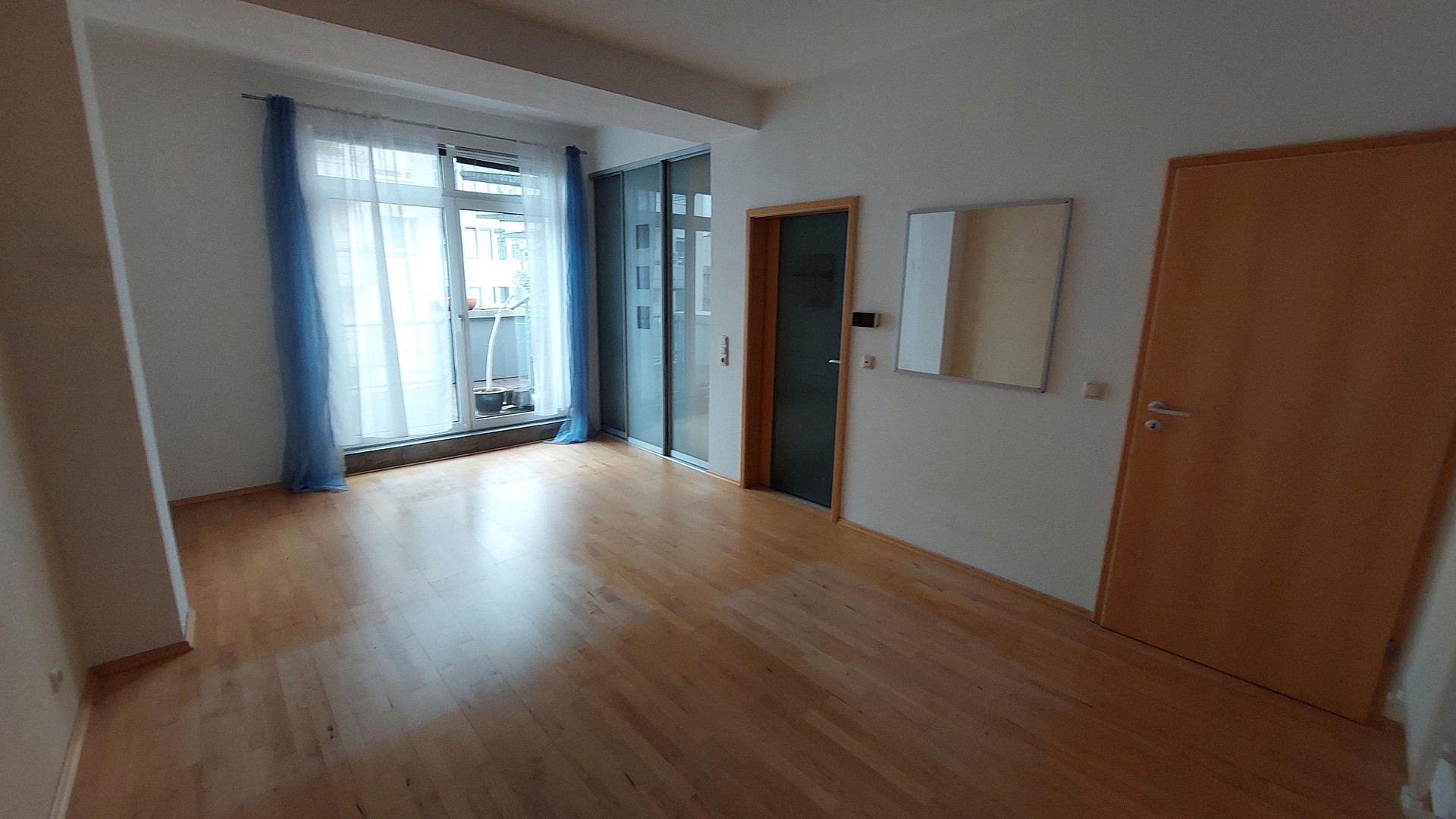 Attraktive helle 3-Zimmer-Wohnung im Zentrum von Darmstadt mit außergewöhnlicher Dachterrasse – 64283 Darmstadt – Vorschaubild 9