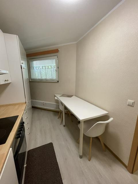 Voll möbeliertes 1-Zimmer-Apartment in Wiesbaden-Biebrich – Eich-Ollenhauer-Str. 34f, 65187 Wiesbaden – Vorschaubild 11
