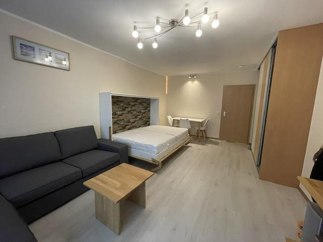 Voll möbeliertes 1-Zimmer-Apartment in Wiesbaden-Biebrich – Eich-Ollenhauer-Str. 34f, 65187 Wiesbaden – Vorschaubild 3